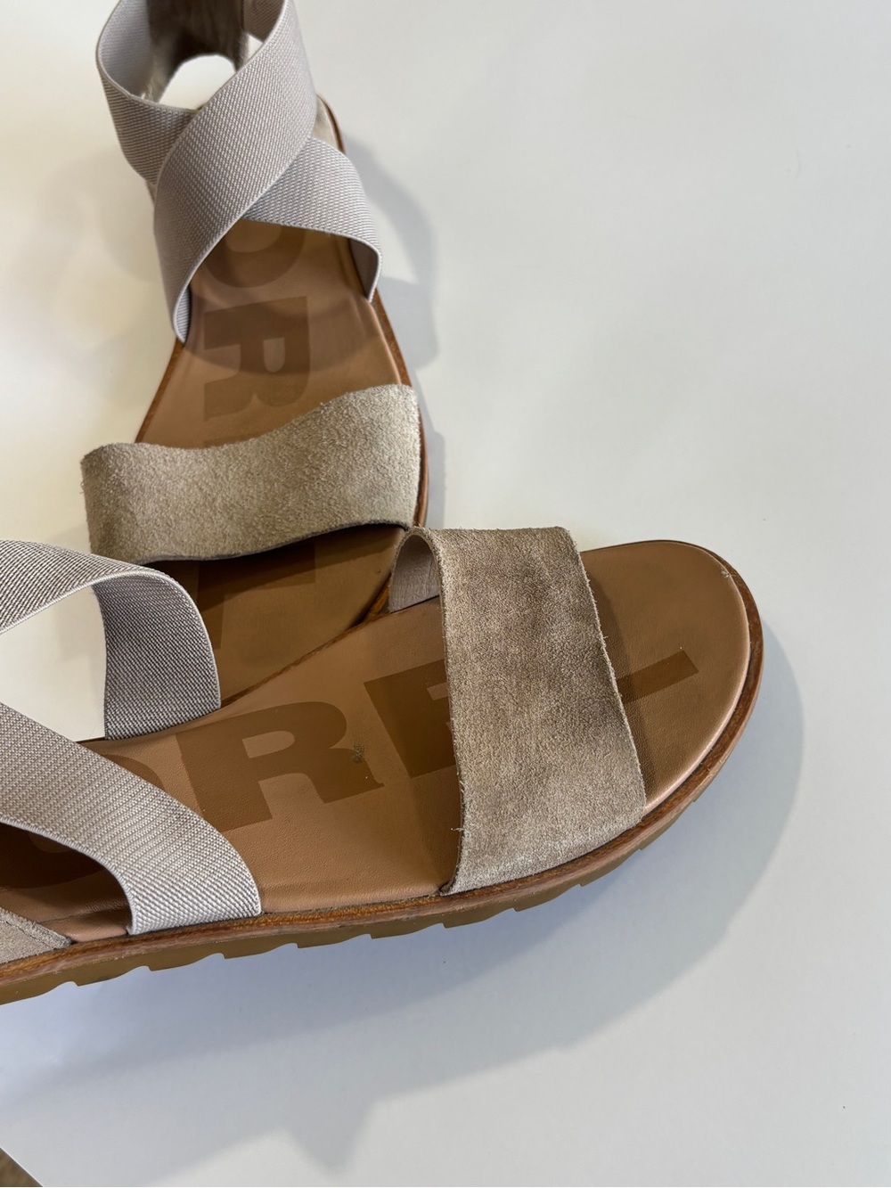 Sorel Women’s Taupe Suede Crisscross Elastic Sandals - Picture 4 of 5